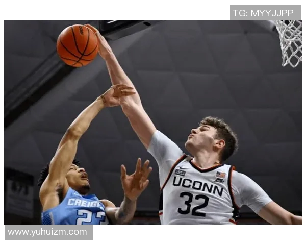 克林根季前赛场均7.5分9.0板1.3帽，命中率44.466.733.3