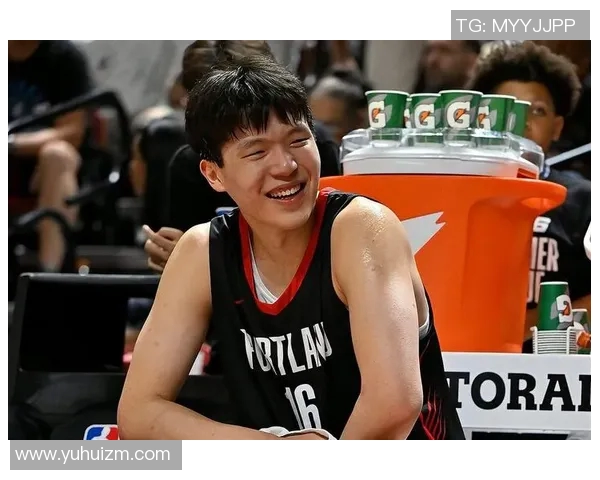 杨瀚森迎NBA季前赛首秀！4分4板1助4失误6犯离场 防守失位爆粗口