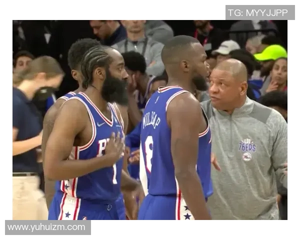 没必要！戈贝尔推倒小哈达威还喋喋不休 被吹一级恶意犯规